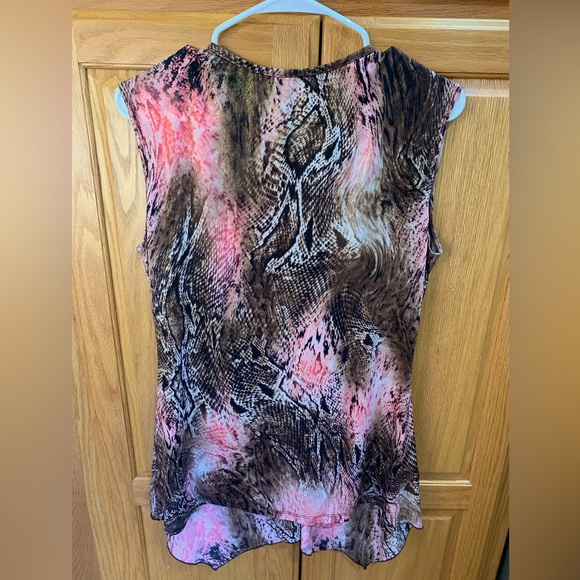 Sleeveless Venus top. Embellished - Picture 2 of 4